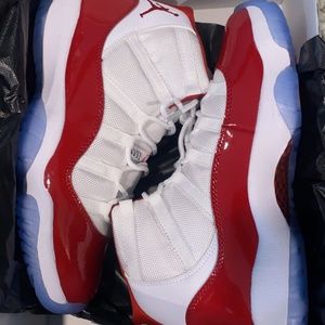 Nike Cherry Concord 11